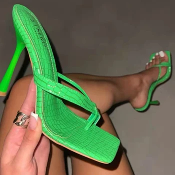 2022. Gada Vasaras Tupele Sieviešu Augstpapēžu Kurpes Sieviešu Kvadrātveida Galvas Atvērtu Purngalu Clip-On Strappy Modes Sexy Flip Flops Sandales Sievietēm